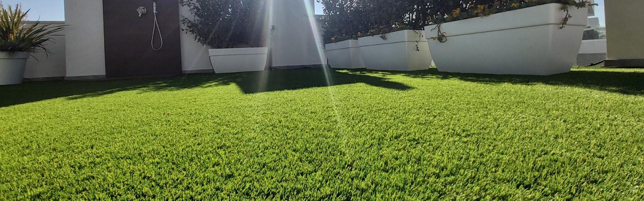 Césped artificial en espacios públicos en Las Rozas